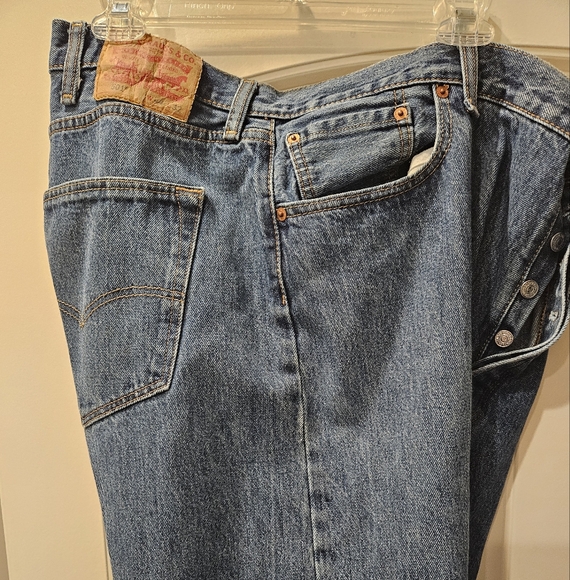 Levi 501 Button Fly Jeans - Picture 3 of 5